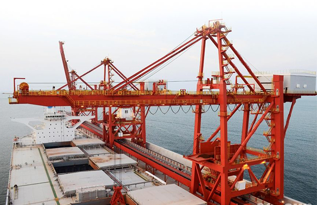【港口装卸设备】港口装卸设备有哪些 港口装卸机械的作用
